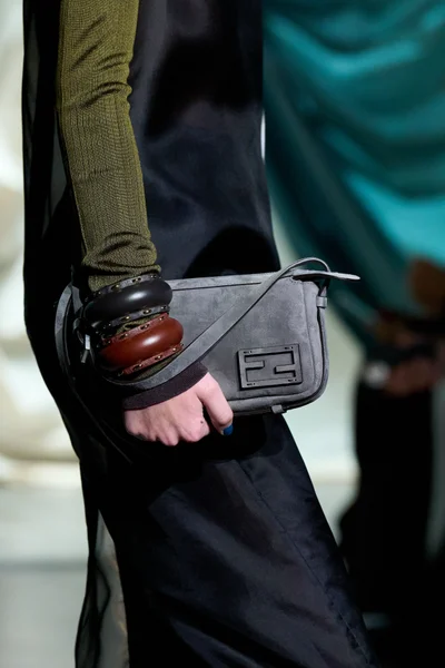 Look 89